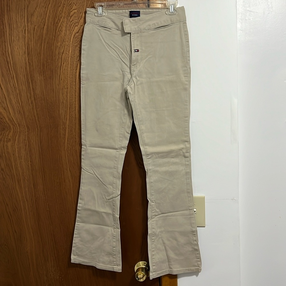 Women’s Khakis